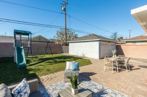 19401 Anza Ave, Torrance CA  90503-2007 exterior