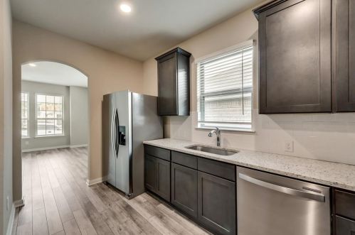 324 Lowery Oaks Trl, Fort Worth, TX 76120-1722