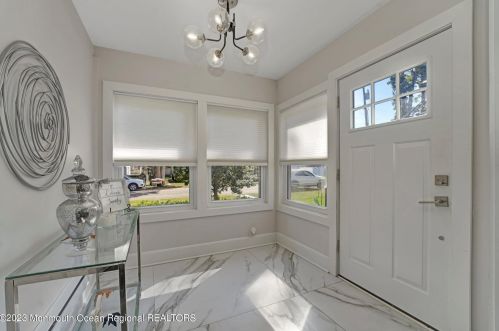 226 Davis Ave, Lacey NJ  08731-3519 exterior