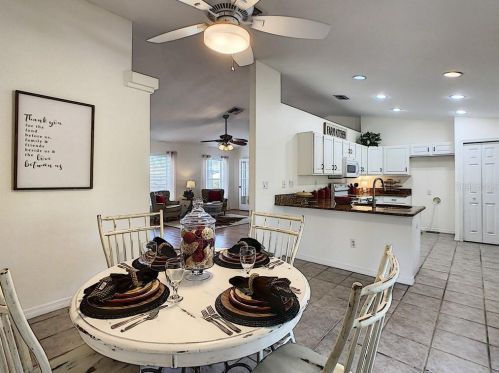 10187 122nd St, Belleview FL  34420-7492 exterior
