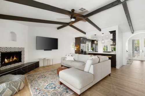 54404 Avenida Madero, La Quinta CA  92253-3620 exterior