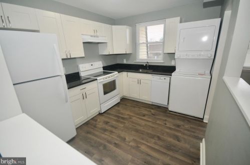 26 Florence Tollgate Pl, Florence NJ  exterior