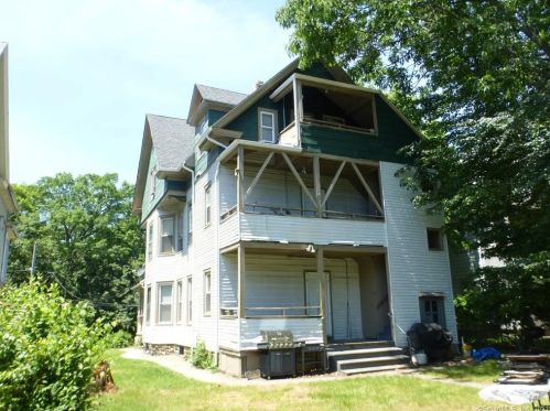 45 Idylwood Ave, Waterbury, CT 06705-1003