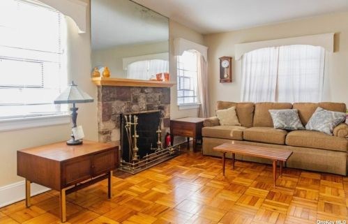 174-06 Adelaide Rd, Jamaica, NY 11433-4011