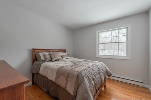 56 Great Ring Rd, Sandy Hook CT 06482-1605 exterior