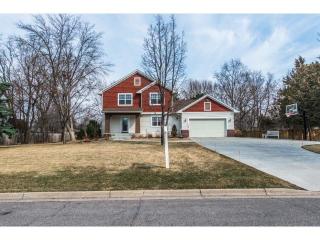 1020 Bliss Ln, Minneapolis, MN 55431-4112