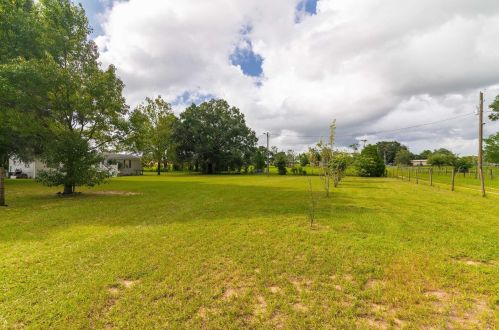 18631 Harvel Ln, Dade City FL  33523-6566 exterior
