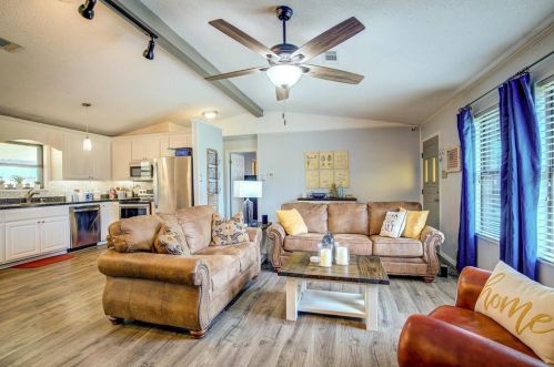 9805 Lafayette Dr, Greenville TX  75402-3728 exterior