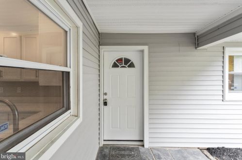 29 Garland Ln, Willingboro NJ  08046-3011 exterior