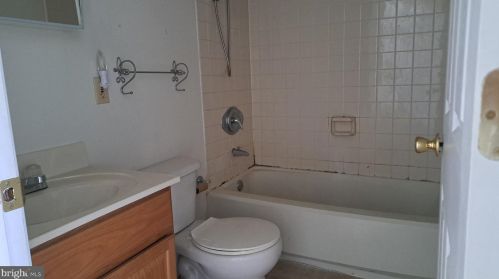 315 Maclay St, Harrisburg PA 17110-1800 exterior