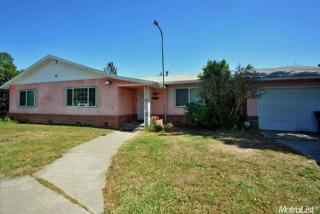 7519 Henrietta Dr, Sacramento CA  95822-5145 exterior