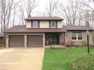 66 Manito Trl, Malvern, OH 44644-9621
