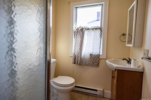 4 Irving Ln, Ferndale NY  12734-5234 exterior