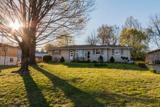 2613 Tiffany Dr, Nashville, TN 37206-1147