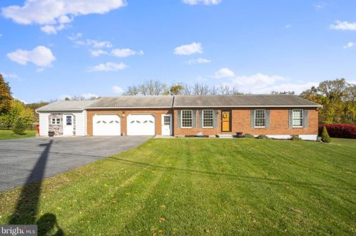 231 Alters Rd, Carlisle, PA 17015-8968
