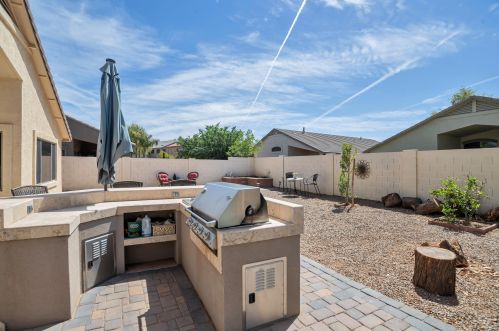 1367 Holstein Trl, San Tan Valley, AZ 85143-5446