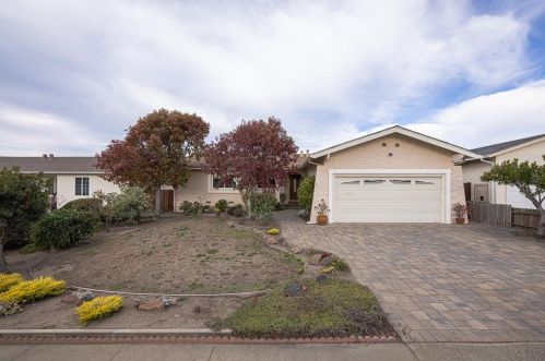 428 Kehoe Ave, Princeton By The Sea, CA 94019-1418