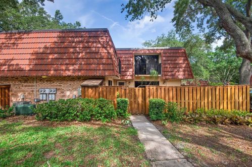 2628 13th Ct, Palm Harbor, FL 34684-3844