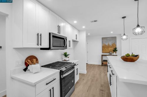 1955 Jacqueline Way, Concord CA  94519-1717 exterior