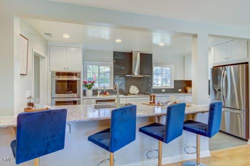 2902 El Caminito, Glendale CA 91214-2005 exterior