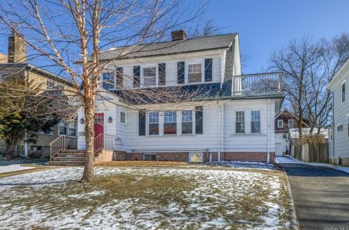55 Perth Ave, New Rochelle, NY 10804-3542