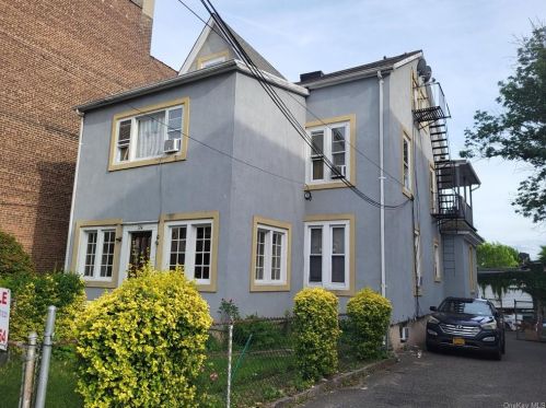 124 Valentine St, Mount Vernon, NY 10550-2558