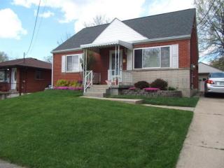 3586 Woodsong Dr, Cincinnati, OH 45251-2441