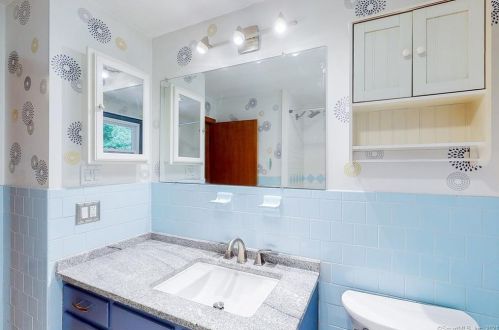 46 Sabin St, Putnam CT  06260-1842 exterior