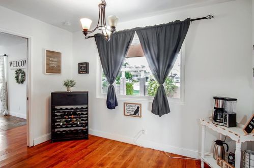 1090 Westward Dr, Hollister CA  95023-5717 exterior