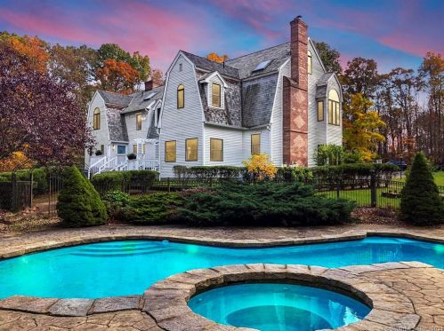 16 Jones St, Amston, CT 06231-1524
