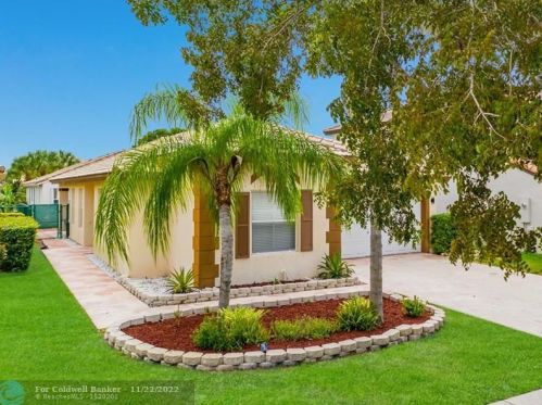 20826 21 St, Hollywood FL 33029-2334 exterior