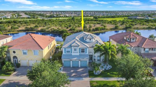 11435 Hillcrest Cir, Fort Pierce, FL 34987-2707