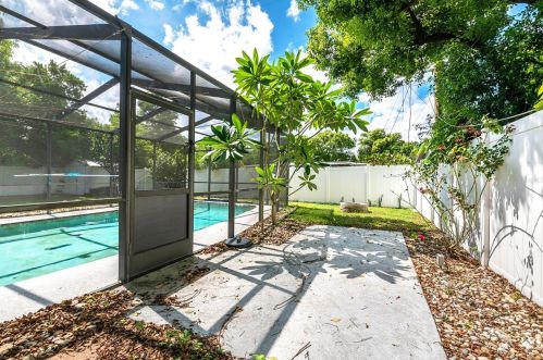 3206 Coe Ave, Orlando FL  32806-3460 exterior