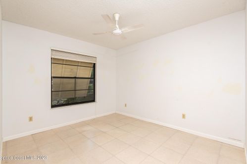 405 Banyan St, Sebastian FL  32958-4311 exterior