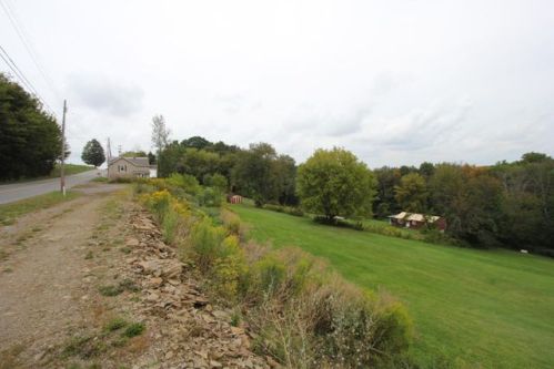 3 Carson Hill Rd, Luthersburg, PA 15848-4401