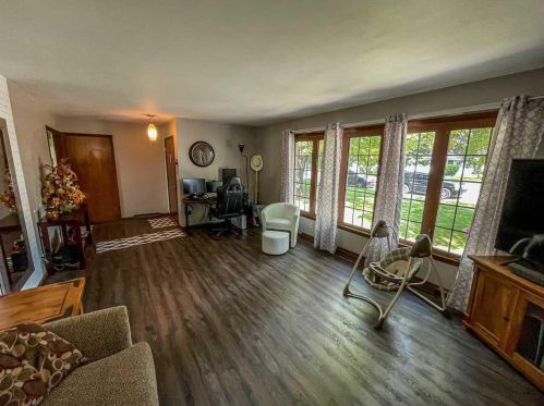 515 Walnut St, Beaver Dam, WI 53916-1947