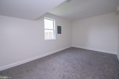 1865 Greymont St, Philadelphia PA  19116-3829 exterior