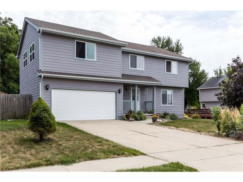 203 Deer Ridge Dr, Bondurant, IA 50035-1011