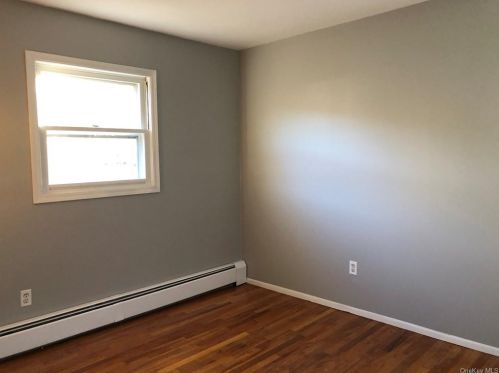 102 Ramapo Rd, Garnerville NY  10923-2130 exterior