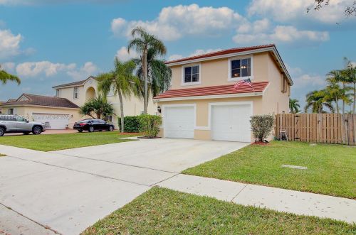 19148 23rd St, Hollywood, FL 33029-5331