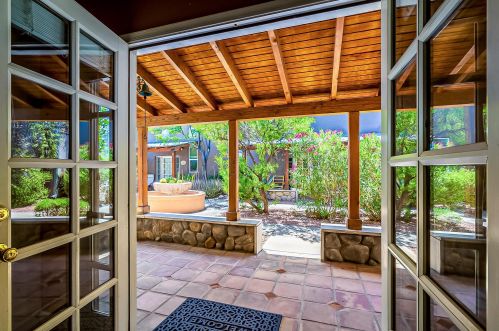 1070 Miles St, Tucson AZ 85719-6140 exterior