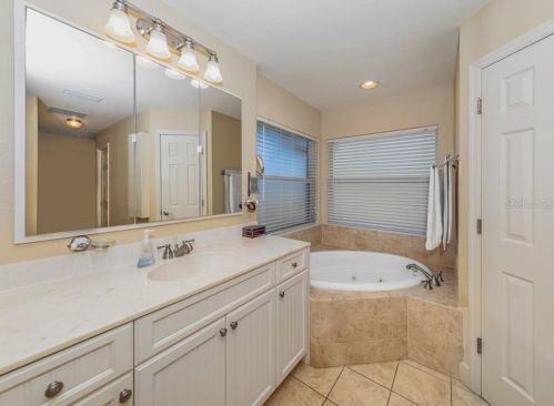 8313 Lightfoot Dr, Nokomis FL  34275-3211 exterior