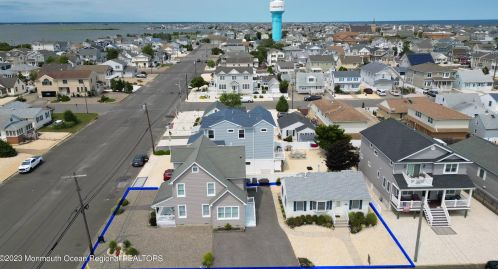 1707 Baltimore Ave, Lavallette NJ 08735-2402 exterior