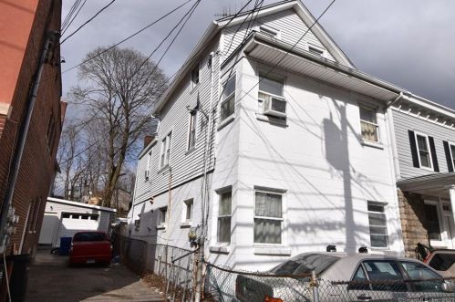 68 Lexington Ave, Norwalk CT  06854-4325 exterior