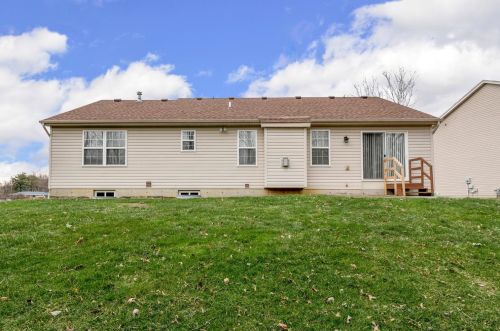 1444 Home Wood Ct, Amelia OH  45102-1687 exterior