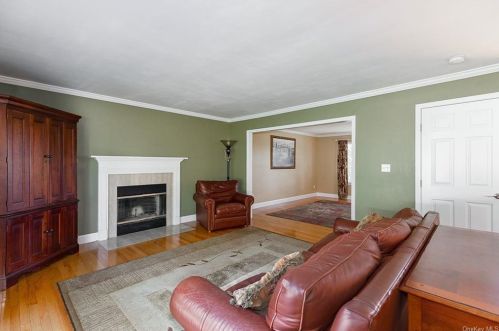 118 Gabriels Path, Poughquag NY  12570-5147 exterior