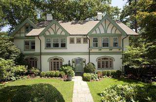 51 Valley Rd, Yonkers, NY 10708-2211