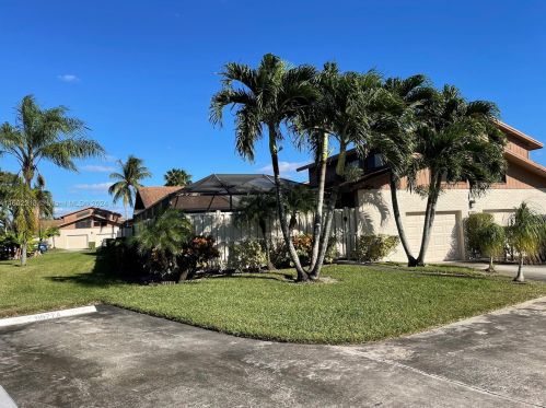 9677 Boca Gardens Pkwy, Boca Raton, FL 33496-1733