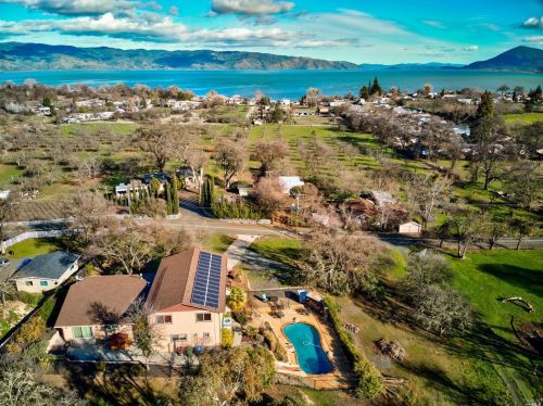 2979 Keeling Ave, Lakeport CA  95453-6804 exterior
