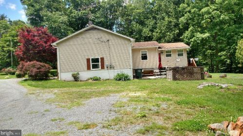 243 Stony Hill Rd, Fredericksburg VA  22406-4128 exterior